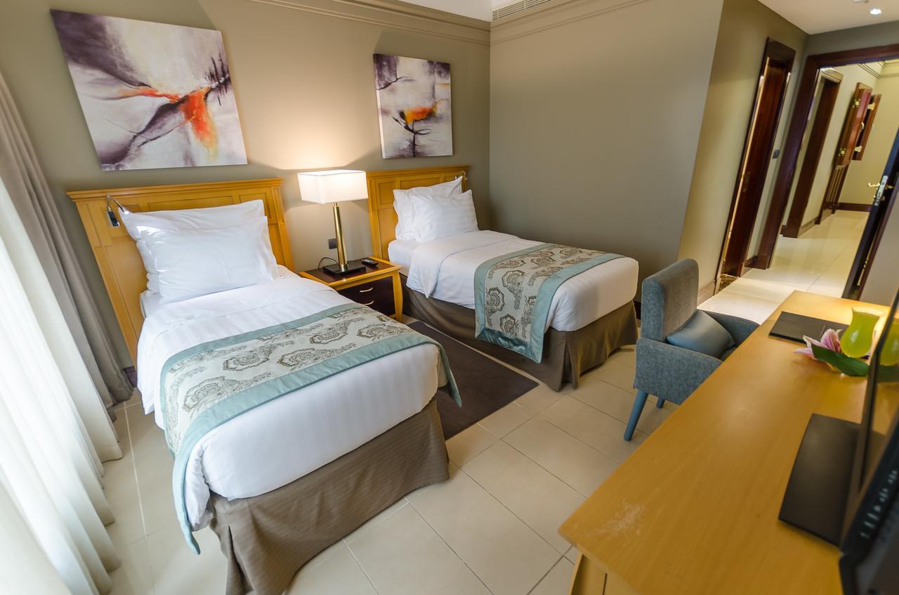 Somewhere Hotel Apartment Дубай Екстериор снимка